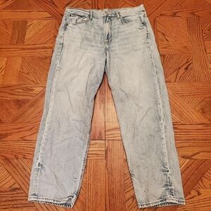 American Eagle "90's boyfriend" denim jeans!